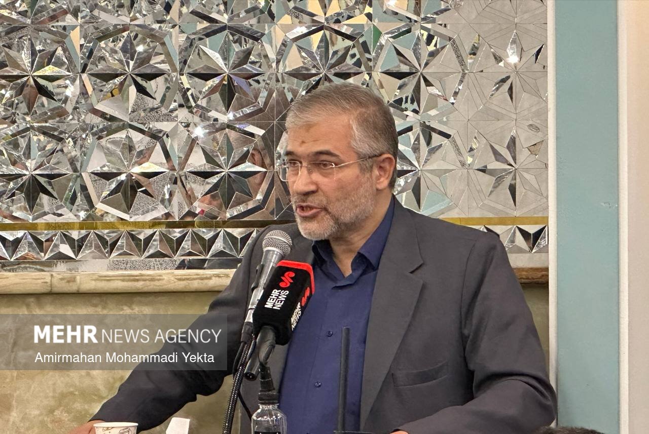 فلسفی: برق چاه‌های آب کشاورزی نباید قطع شود