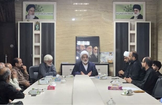 خادمان نماز جمعه کنگان تجلیل شدند