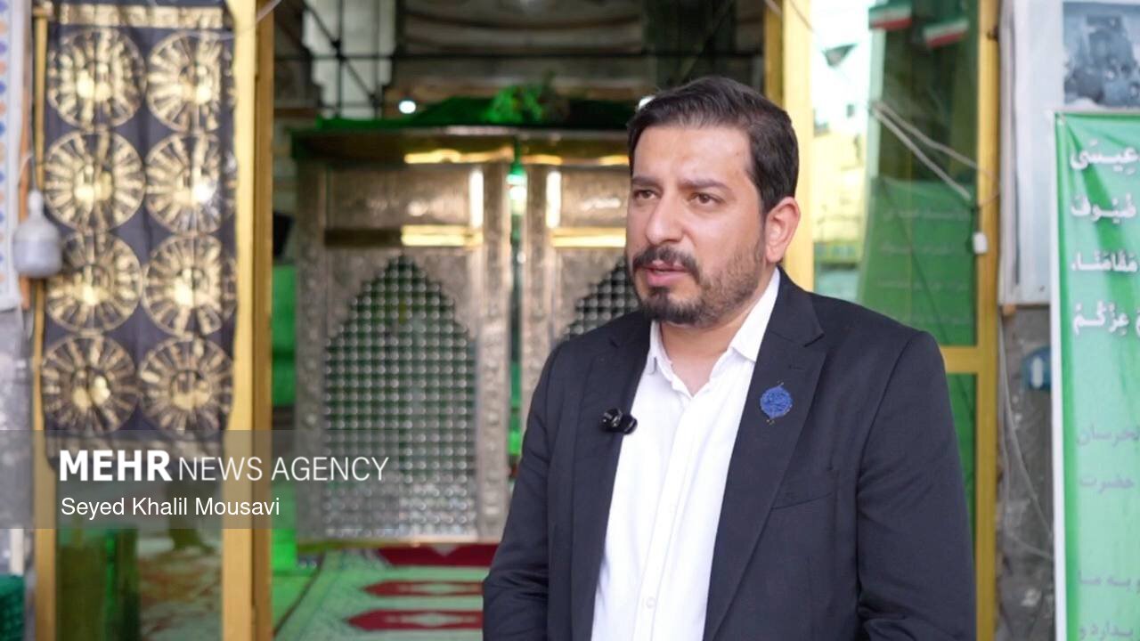 ضریح جدید حرم سبزقبا توسط کارگاه آستان قدس علوی در حال ساخت است