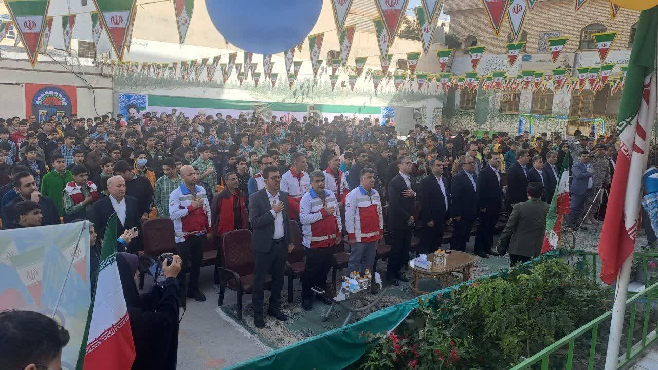 زنگ انقلاب در مدارس استان بوشهر نواخته شد