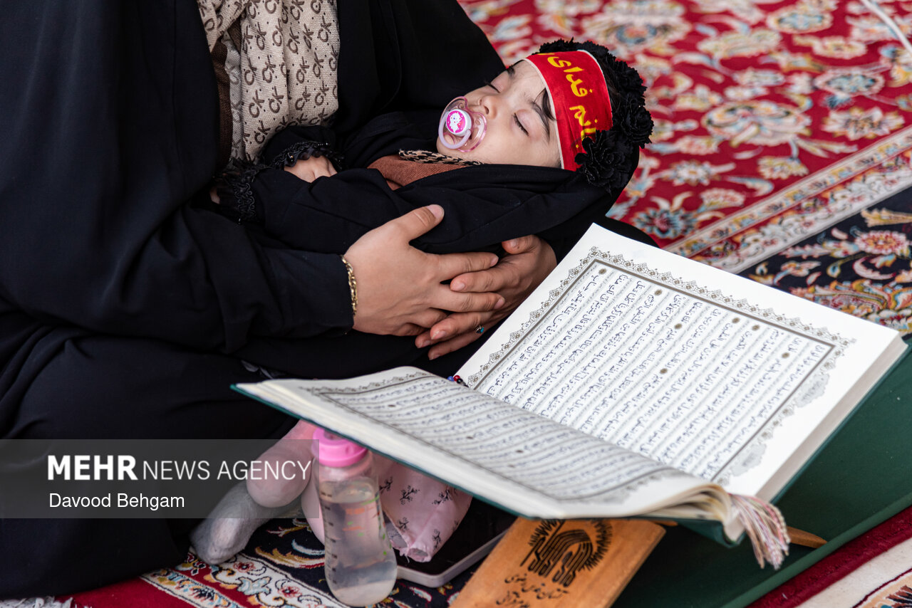 ترتیل‌خوانی قرآن کریم در حرم مطهر امام رضا(ع)