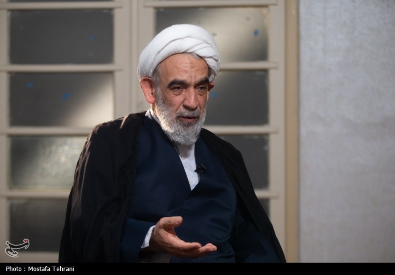 آیت‌الله مجتبی خامنه‌ای فقیهی شجاع و آشنا به شرایط بین‌المللی است
