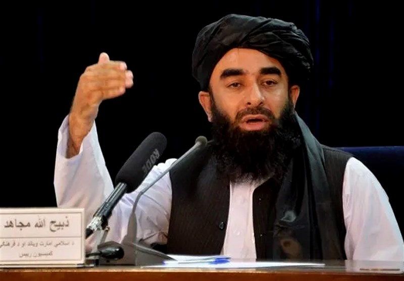 مجاهد:پاکستان برای فرار از تعهدات «پیمان مکه» به افغانستان حمله می‌کند