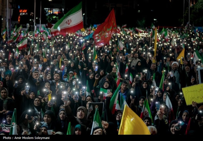 مردم ایران فقط تماشاگر نیستند، بازیگر اصلی صحنه‌اند