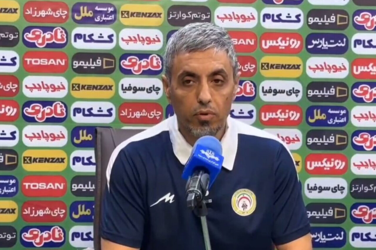 خطیبی: فجر باید فوتبال زیبا و تماشاگرپسند ارائه کند