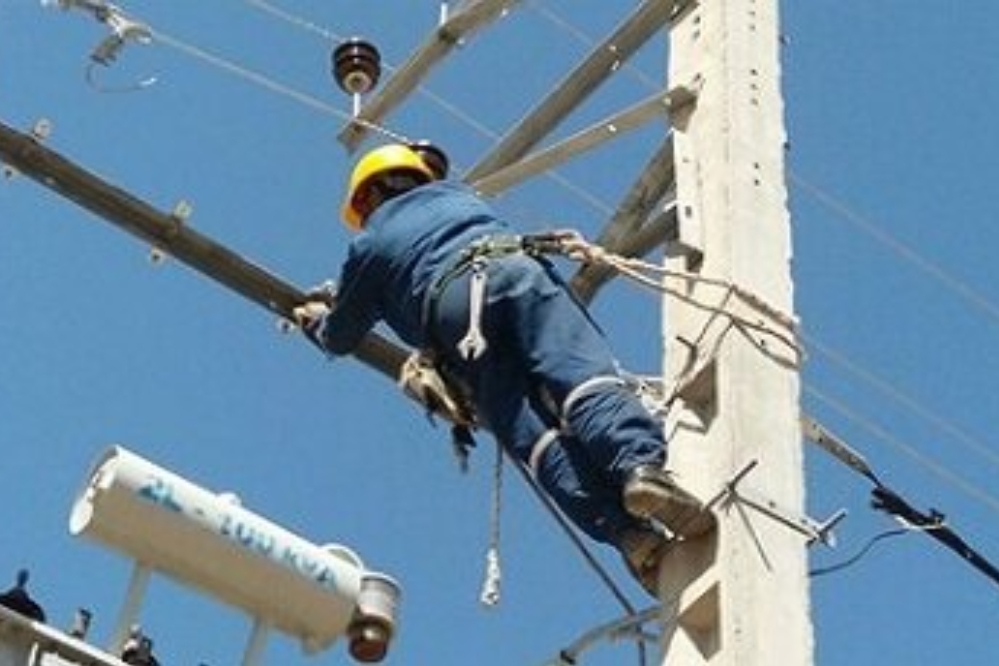 آخرین وضعیت شبکه برق جنوب کشور؛ تلاش توانیر برای پایداری دوباره شبکه