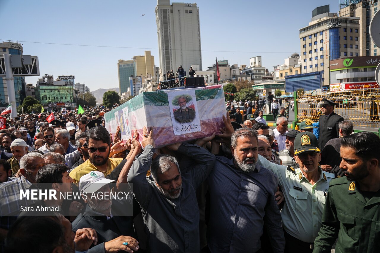 تشییع پیکر شهید «حسین ظریفی» در مشهد