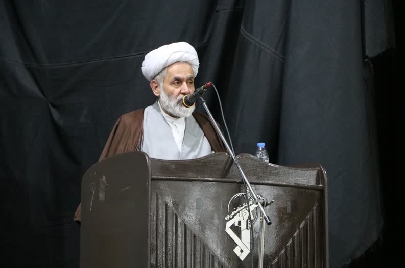 طائب: آمریکا‌یی‌ها این منطقه را با شکست ترک‌ خواهند کرد