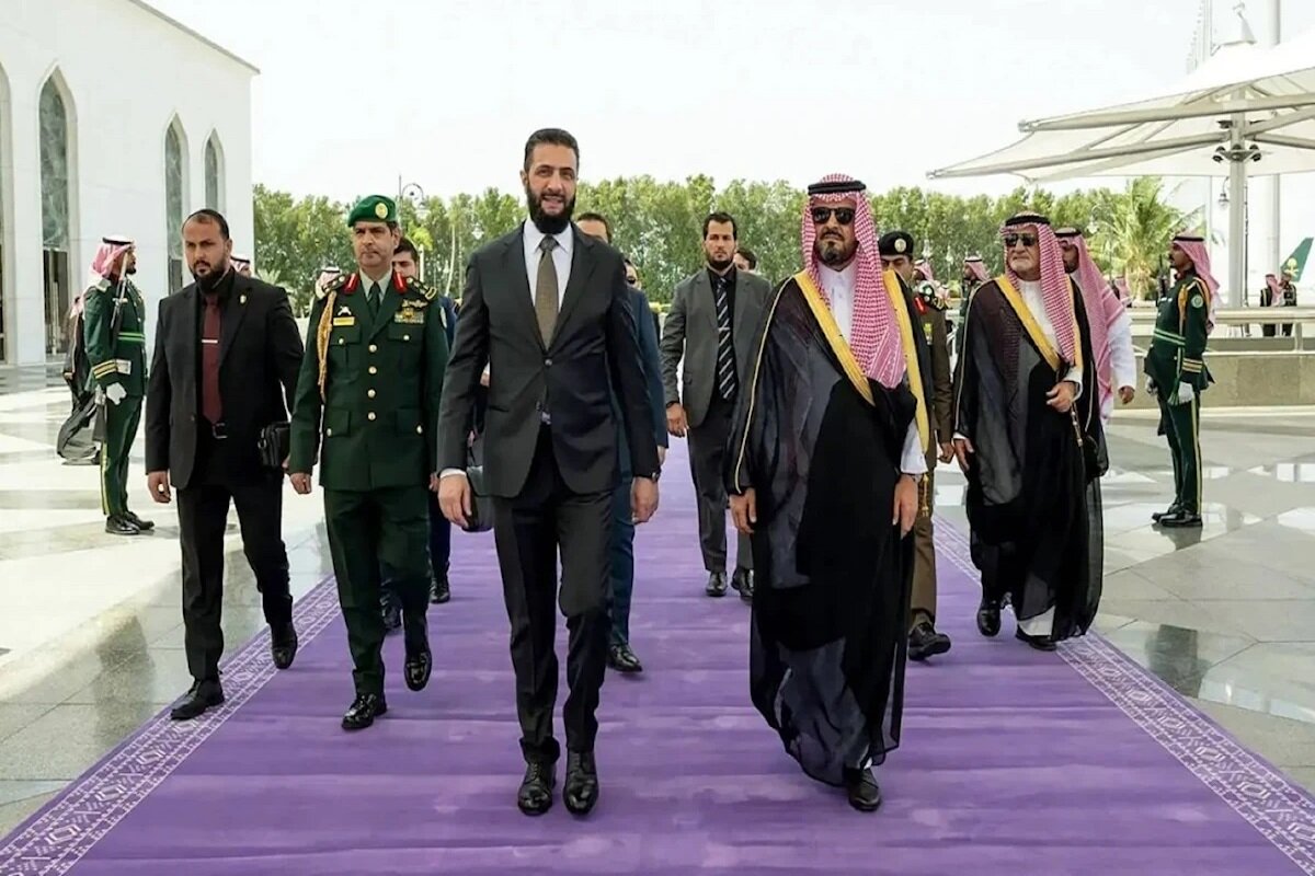 سفر ناگهانی جولانی به عربستان؛ شبه نظامیان سوری وارد یمن شده اند؟