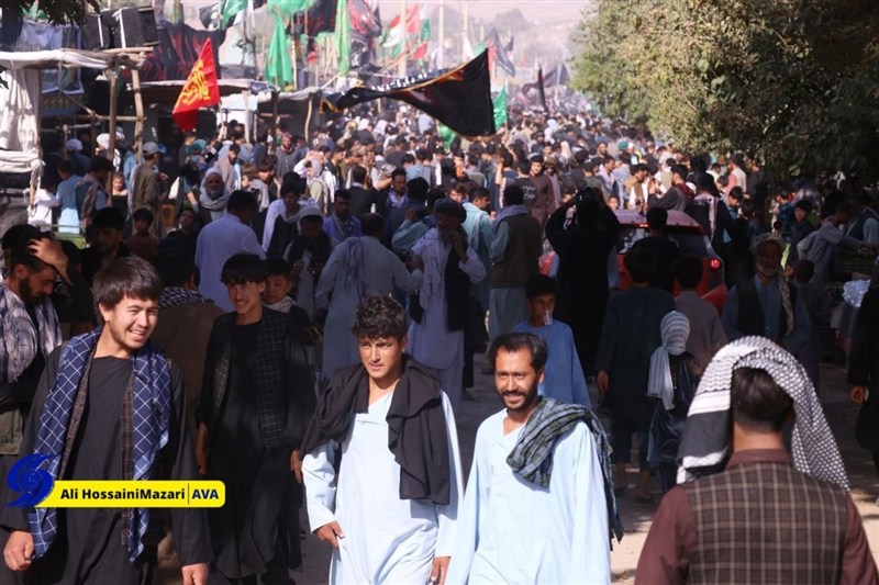 مراسم اربعین حسینی با حضور پرشور زائران در شمال افغانستان برگزار شد
