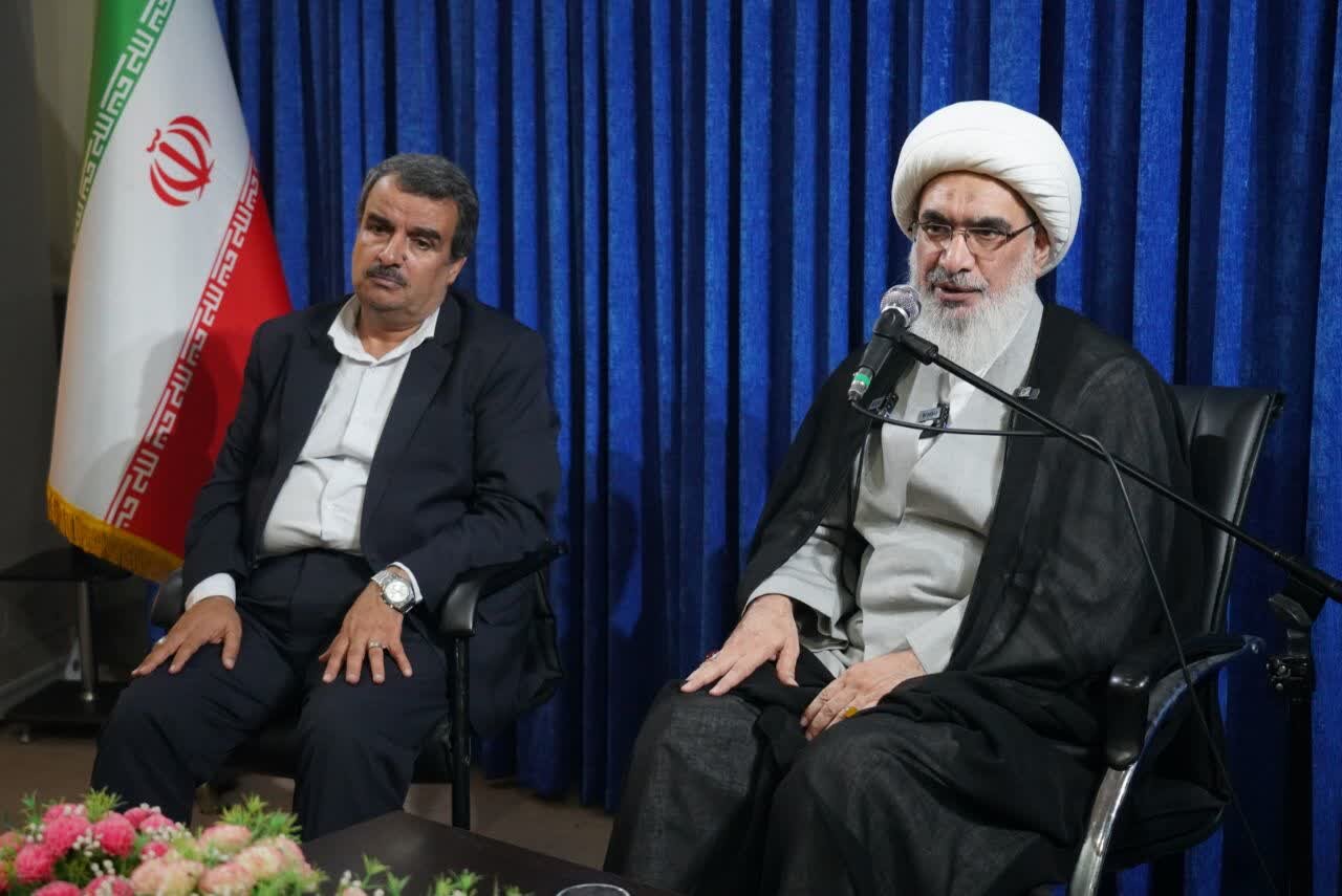 صفایی بوشهری: شهدا برای کشور عزت و برای خانواده افتخار آفریدند