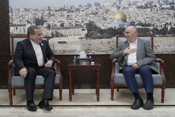 ارائه گزارش رئیس شورای رهبری حماس از اجرای توافق آتش‌بس غزه به عراقچی