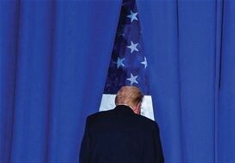 آتلانتیک: ترامپ به دنبال خروج از وضعیتی است که خود ساخته است