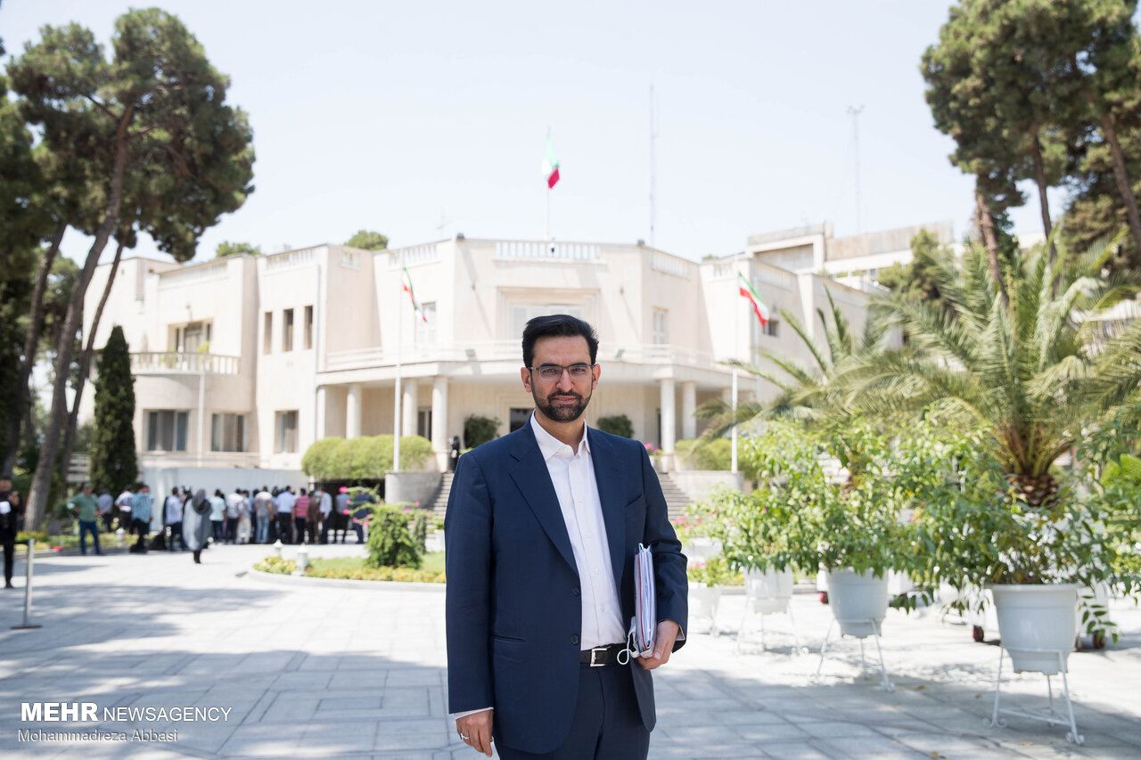 وزیر سابق ارتباطات: مبادا خیابان ها خالی شود