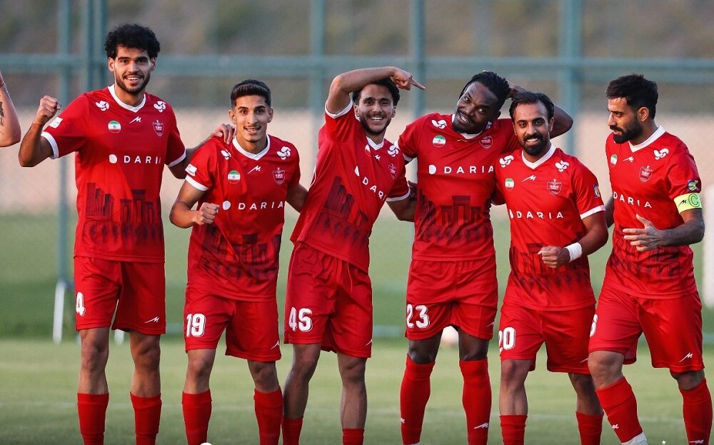به وقت رونمایی از نوین‌ترین پرسپولیس تاریخ لیگ برتر با چهره‌ای جدید