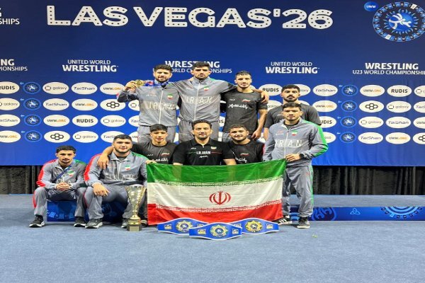 تیم کشتی آزاد امیدهای ایران بر سکوی قهرمانی جهان ایستاد
