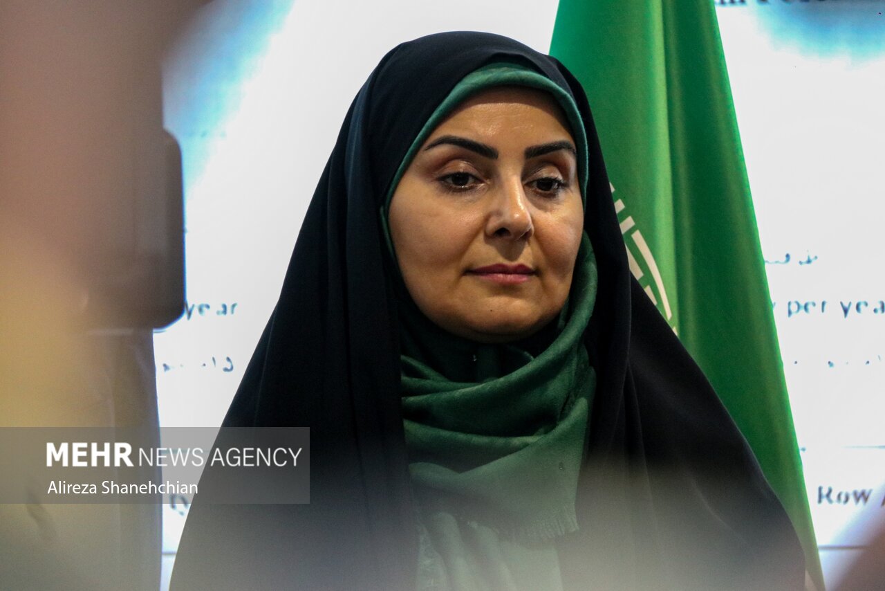 صادق: زنان و مادران ایران داغدارند، اما همچنان با صلابت ایستاده‌اند