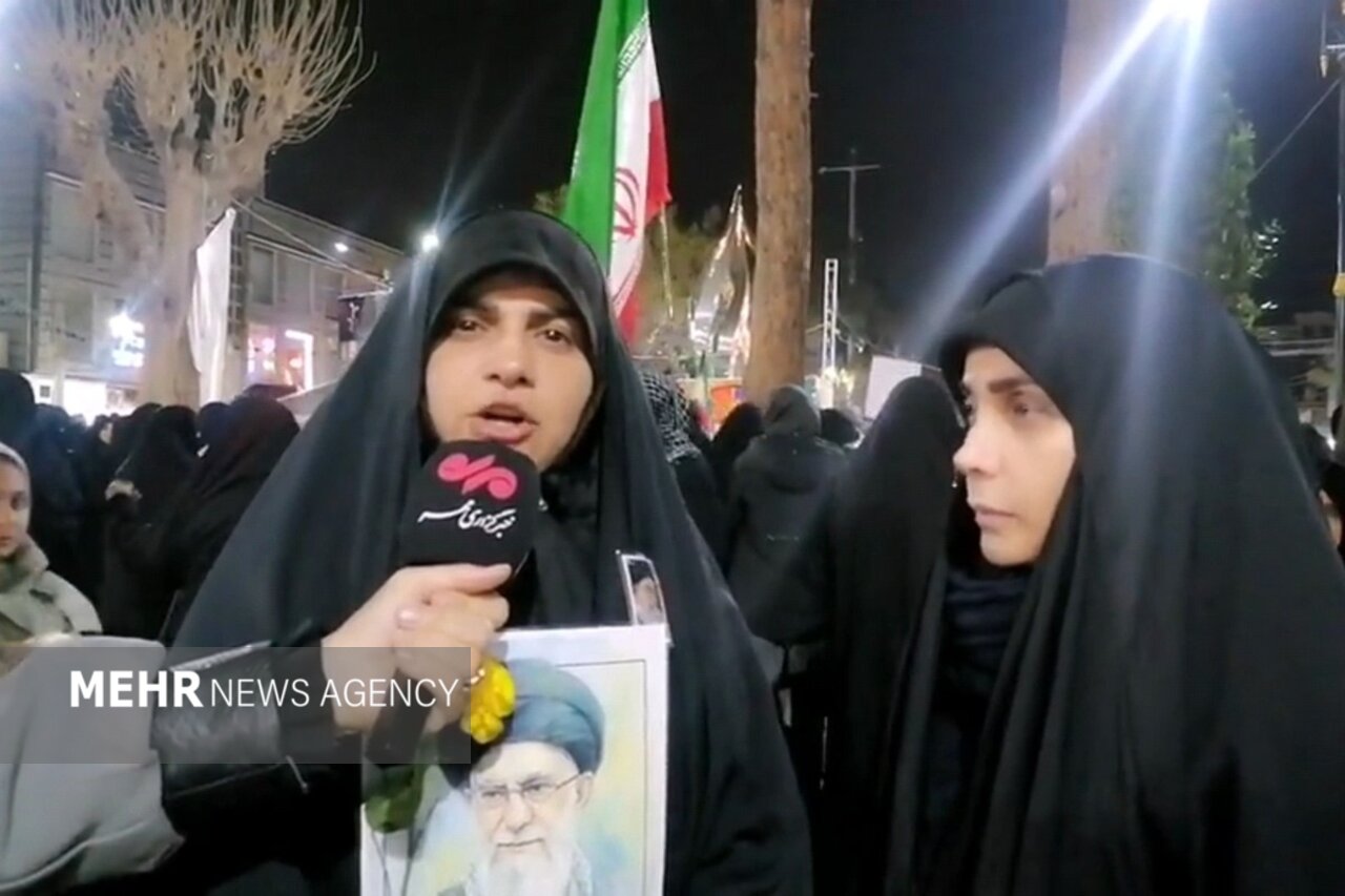 انتقام سخت از عاملان شهادت رهبر انقلاب مطالبه جدی بانوان اسلامشهری