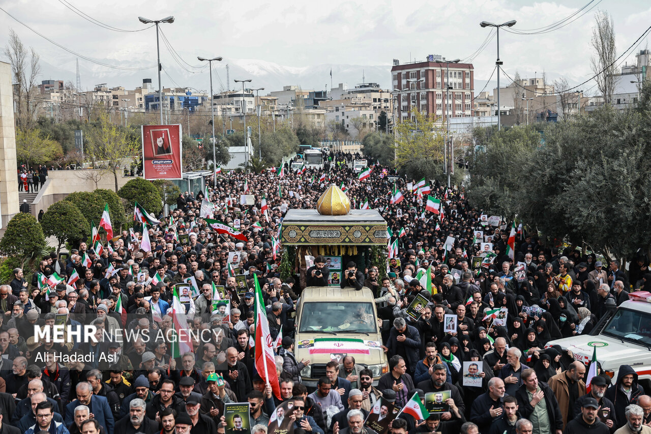 تشییع پیکر سردار شهید علی‌محمد نائینی