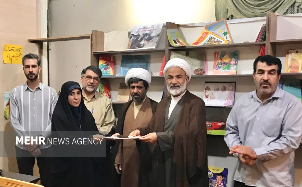 امام جمعه دشتستان: تربیت نیروهای مؤمن و توانمند در اولویت مساجد باشد