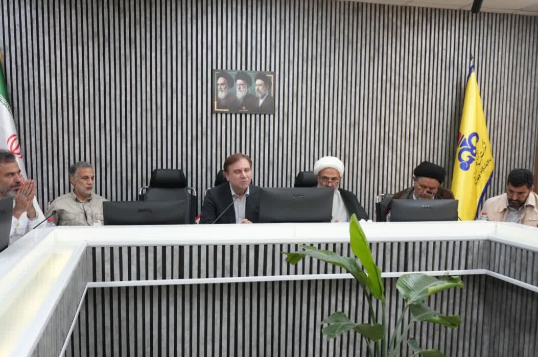 استاندار بوشهر: همت کارکنان پارس جنوبی موجب استمرار تولید شد