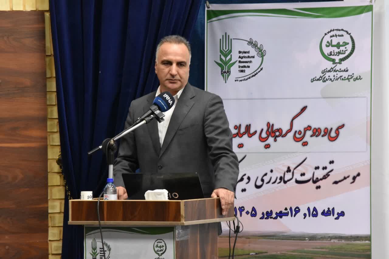 ثبت رکورد تاریخی تولید گندم در کشور با تولید ۱۴.۱ میلیون تن
