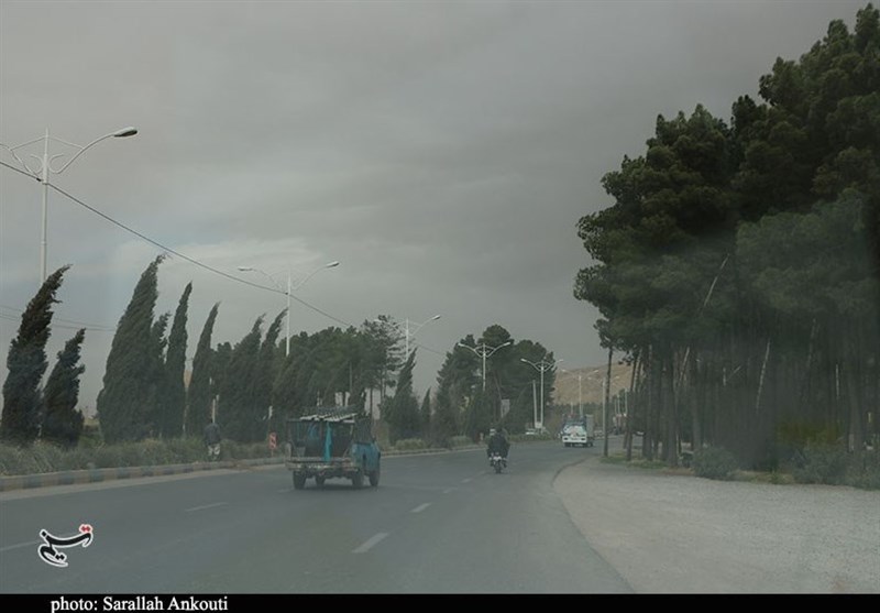 وزش باد نسبتاً شدید و تداوم گردوخاک در استان کرمان؛ افزایش دما از فردا