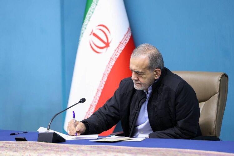 پزشکان: عزم دولت چهاردهم توسعه فناوری فضایی است
