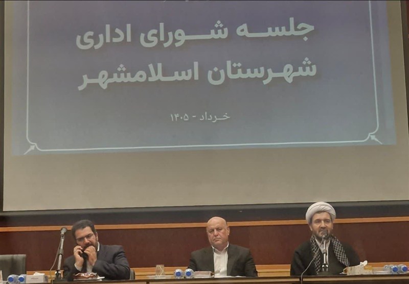 هشدار امام جمعه اسلامشهر: بحران جمعیت و تهاجم فرهنگی را جدی بگیرید