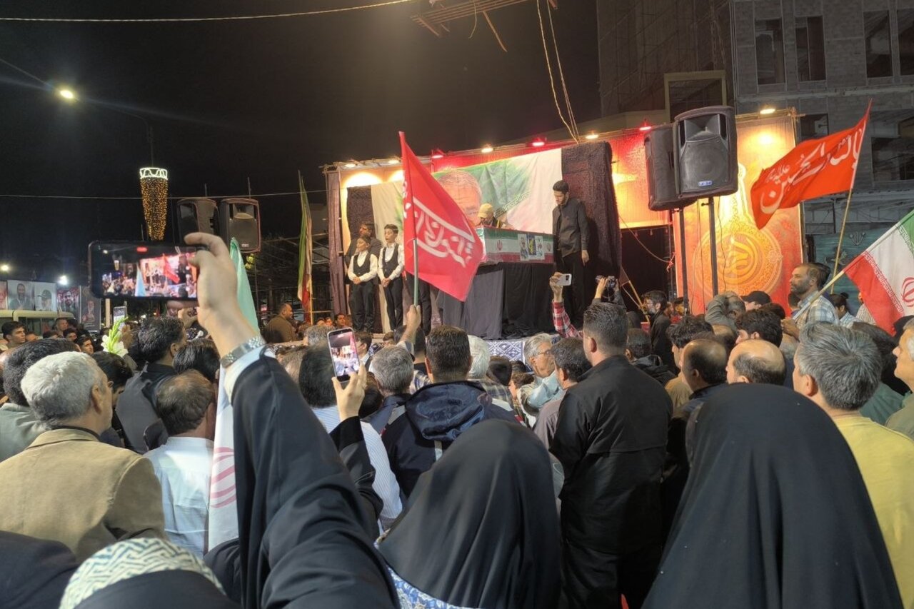 مراسم وداع با پیکر مطهر سردار شهید «حسین ظریفی» در اجتماعات شبانه مشهد
