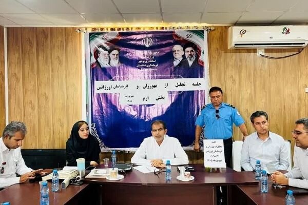 بهورزان و کارکنان اورژانس ۱۱۵ بخش ارم تجلیل شدند