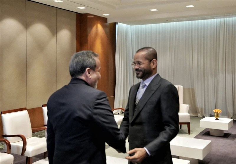 دیدار عراقچی با وزیر خارجه عمان درباره مذاکرات