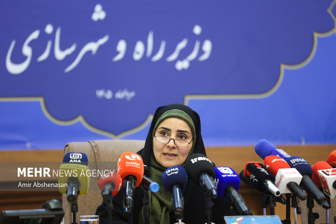 نشست خبری وزیر راه و شهرسازی