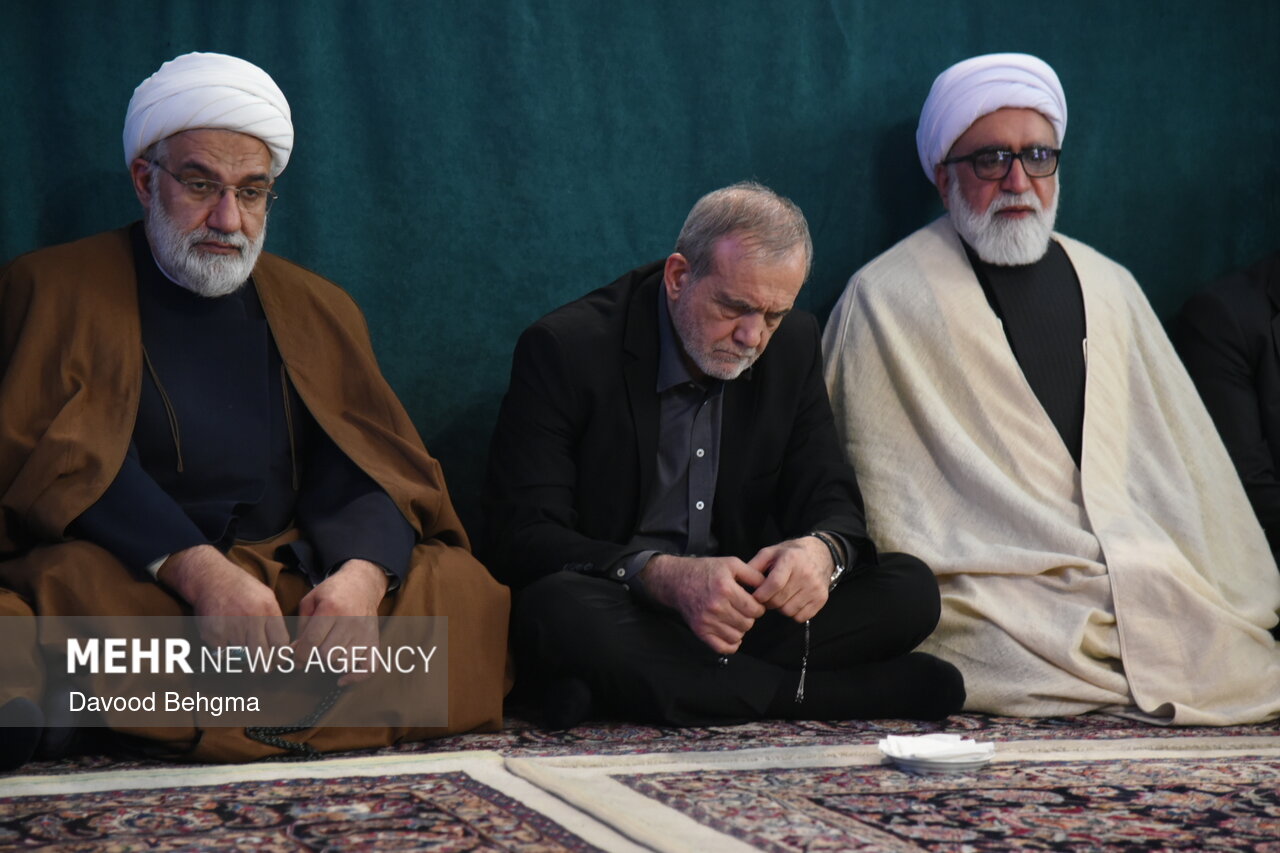 اربعین شهدای فتنه آمریکایی و صهیونیستی در مشهد